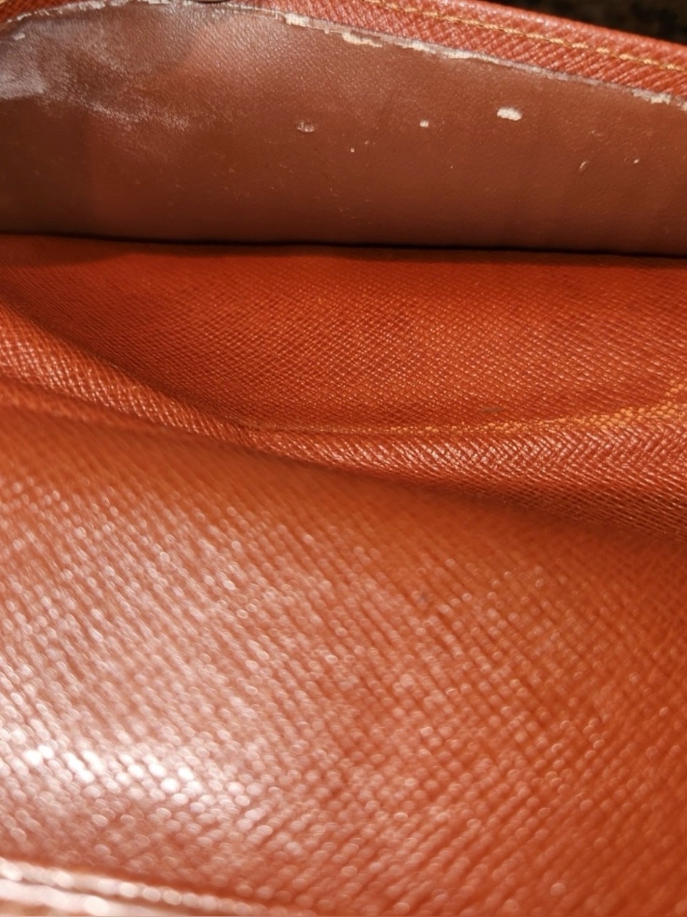 Louis Vuitton EUC Vintage Epi Leather Wallet W/ Box & Ribbon - Picture 14 of 16